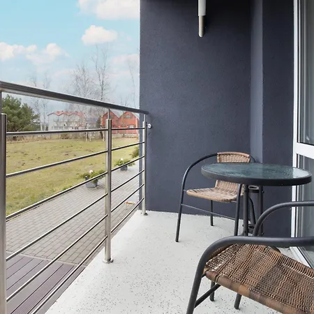 Sea Power Horyzont Typu Queen Nr 14 Z Balkonem I Tarasem By Renters *