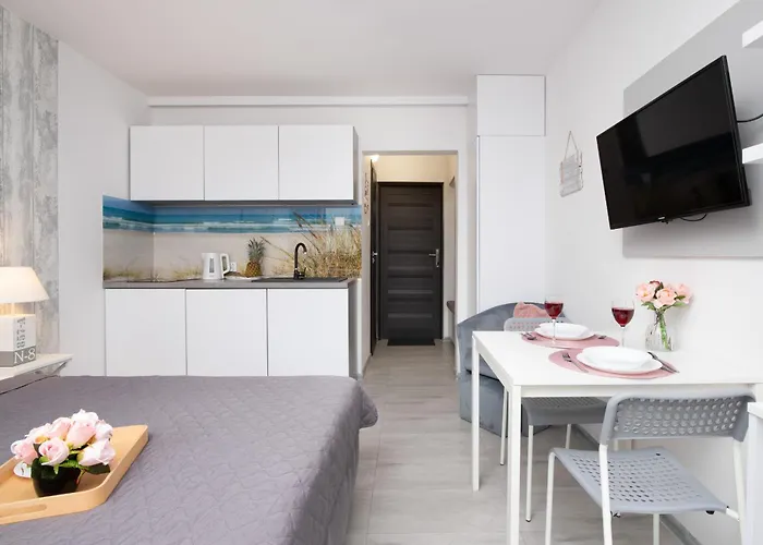 Sea Power Horyzont Typu Queen Nr 14 Z Balkonem I Tarasem By Renters * Jastrzębia Góra